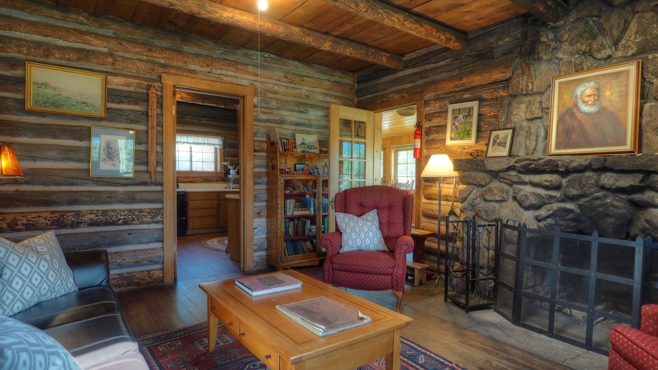 Photo of Livingroom in Estes Park