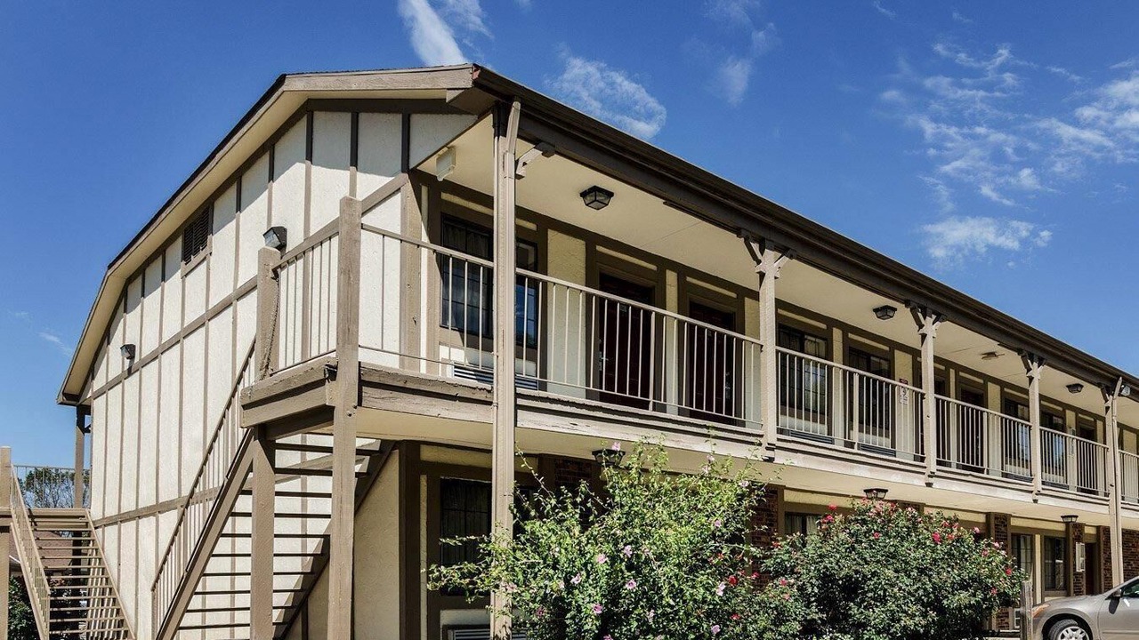 Photo of Outdoor in Sunset Hills