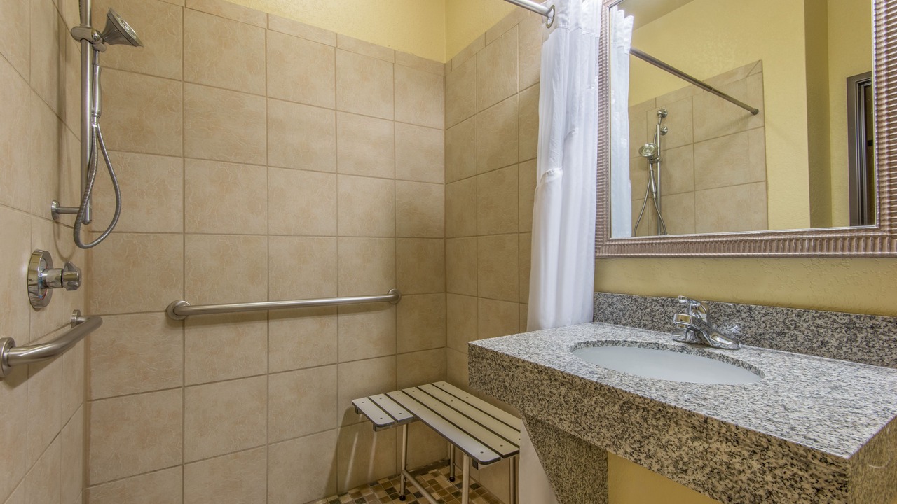 Photo of Bathroom in El Dorado