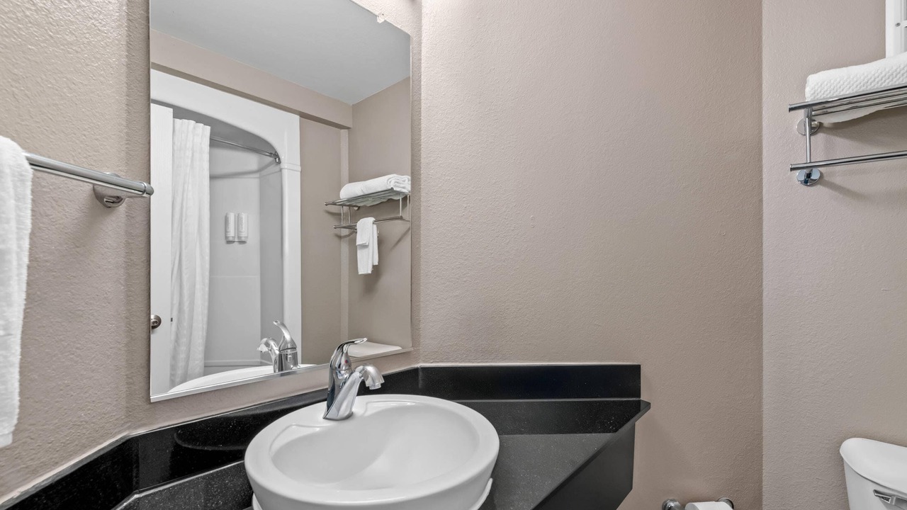 Photo of Bedroom in Grand Island