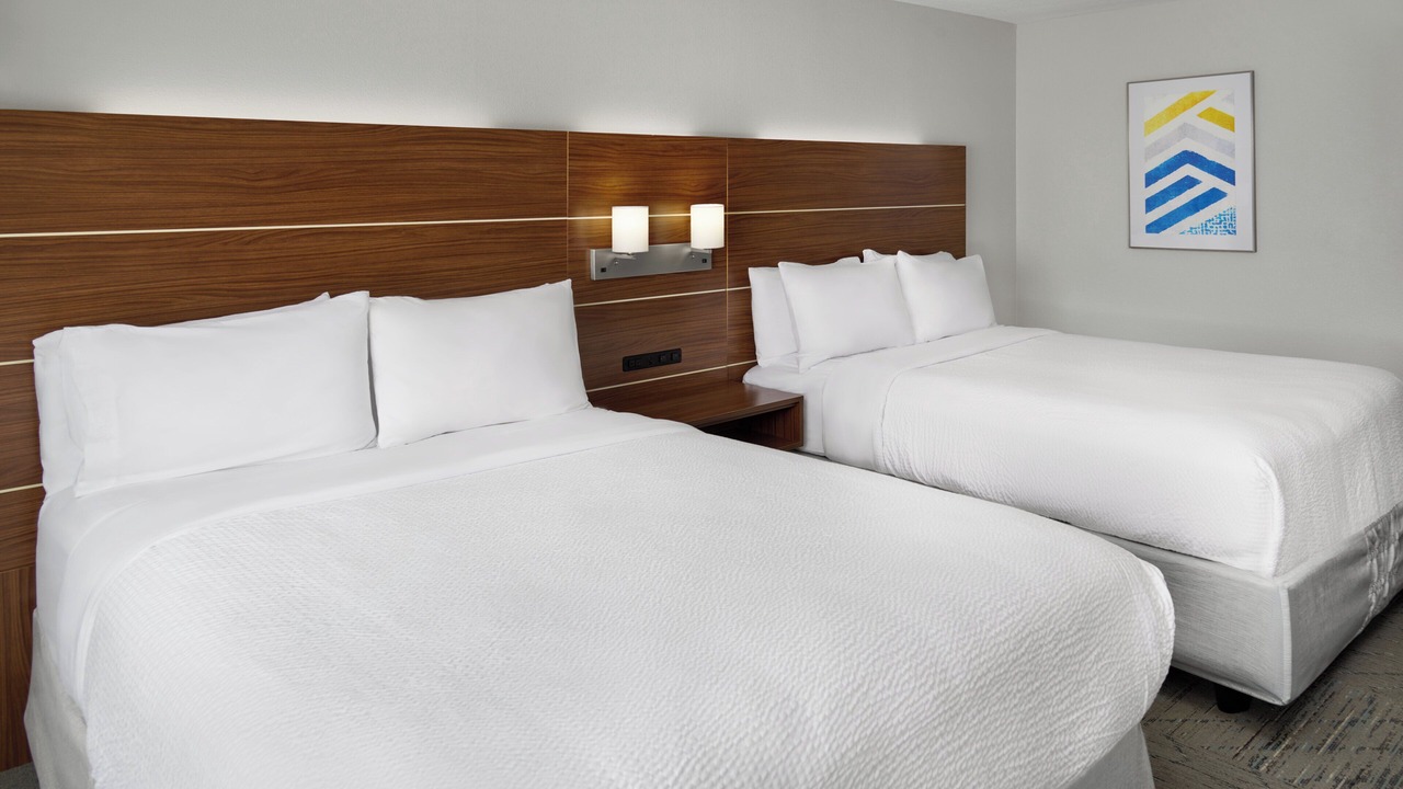 Photo of Bedroom in I-435 West KC-KS
