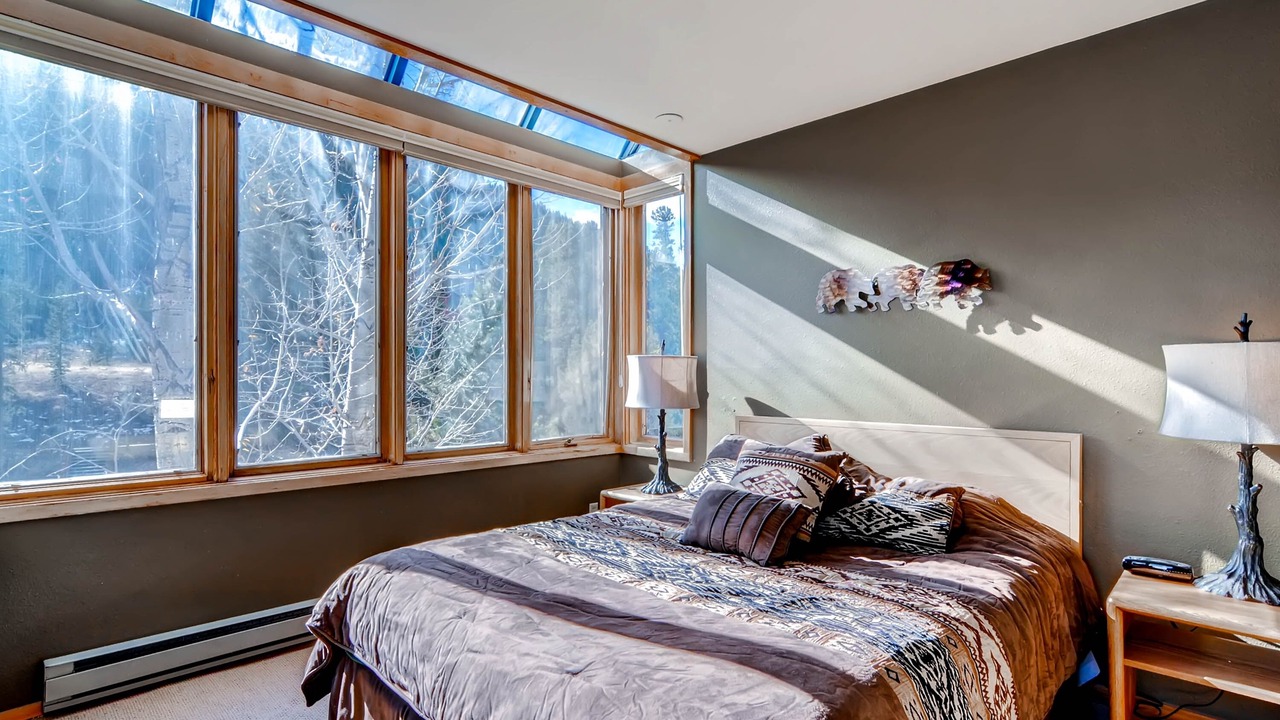 Photo of Bedroom in Lakeside Village