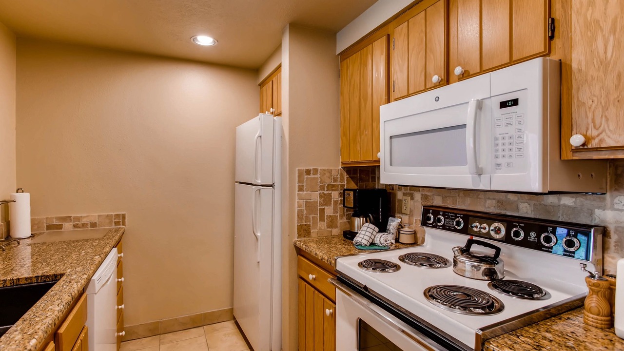 Photo of Kitchen in Lakeside Village