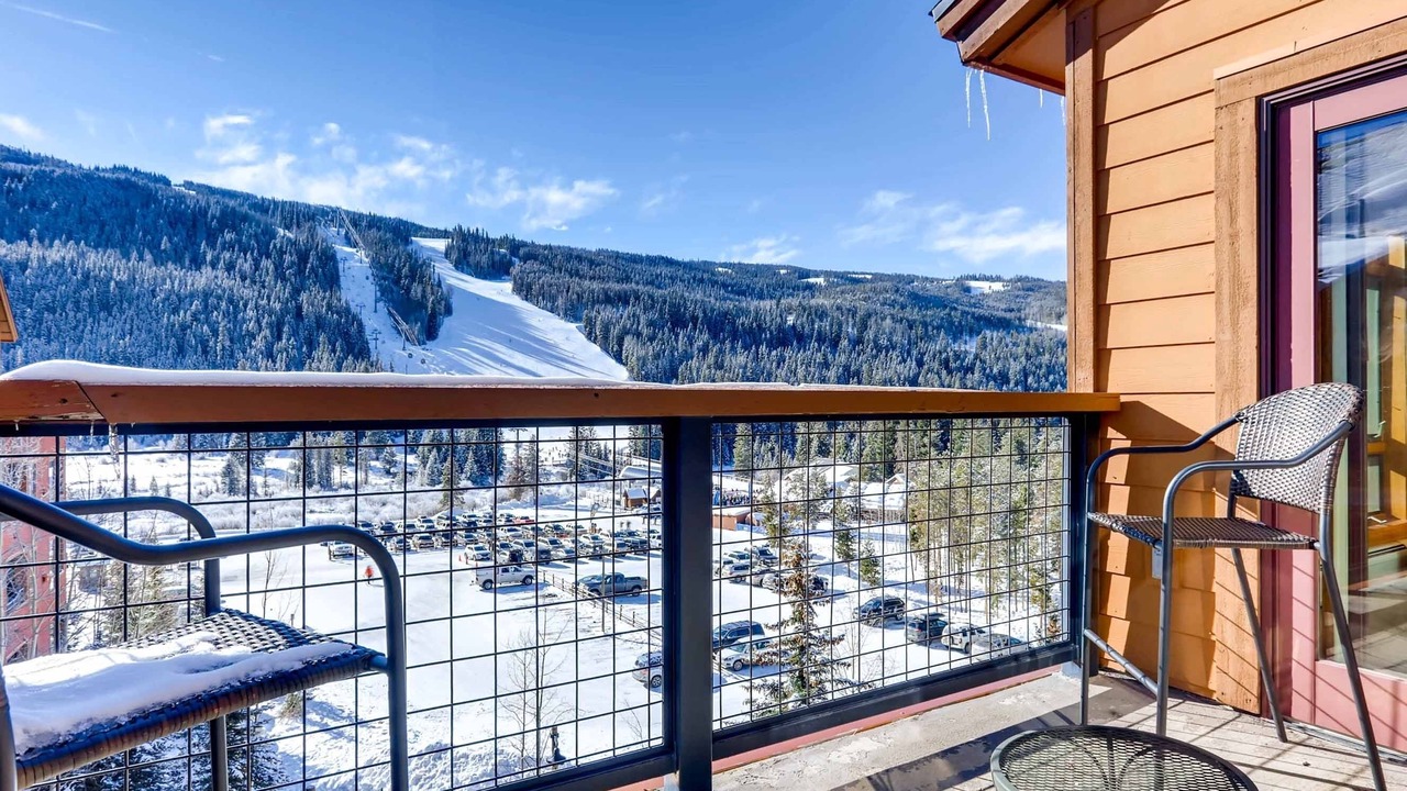 Photo of Patio Balcony in Lakeside Village