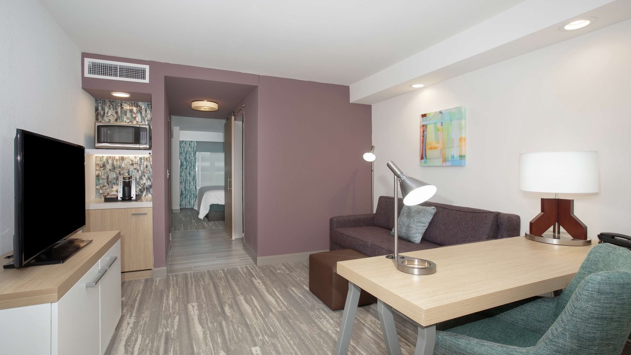 Photo of Bedroom in Aksarben - Elmwood Park