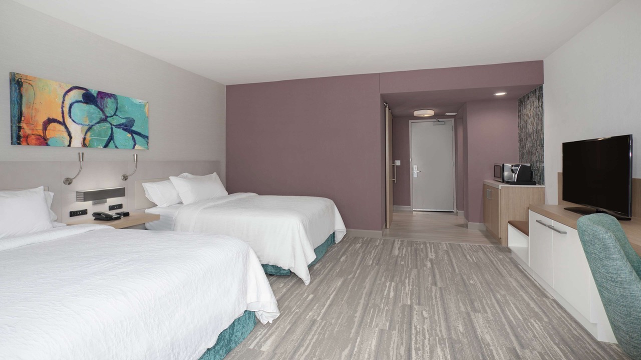 Photo of Bedroom in Aksarben - Elmwood Park
