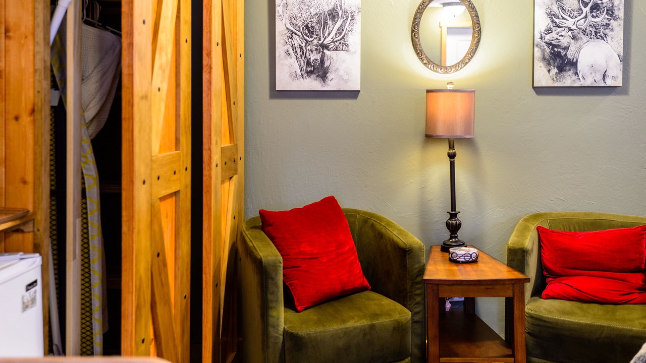 Photo of Livingroom in Evergreen