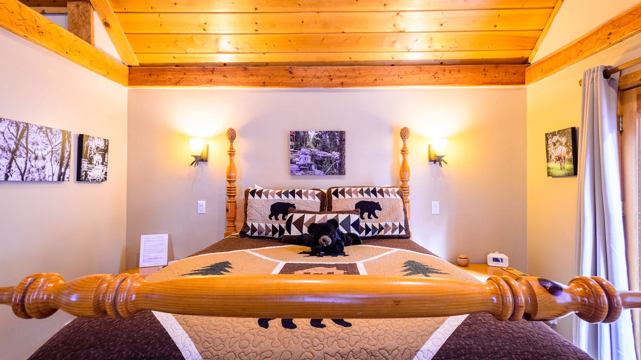 Photo of Bedroom in Evergreen