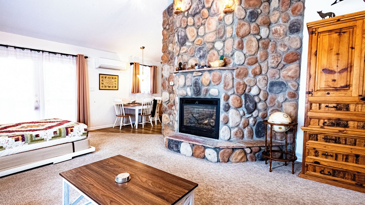 Photo of Livingroom in Evergreen