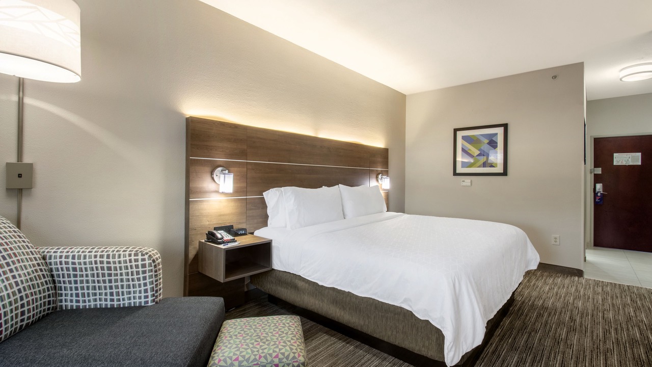 Photo of Bedroom in Olathe
