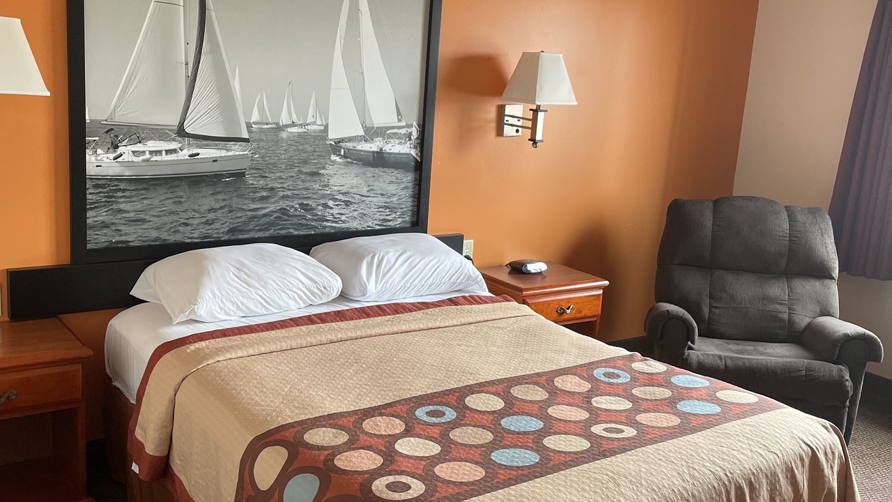 Photo of Bedroom in Salina