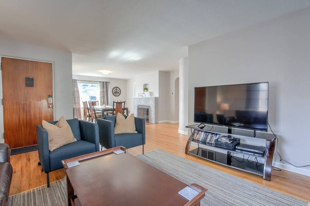 Photo of Bedroom in Central Colorado Springs