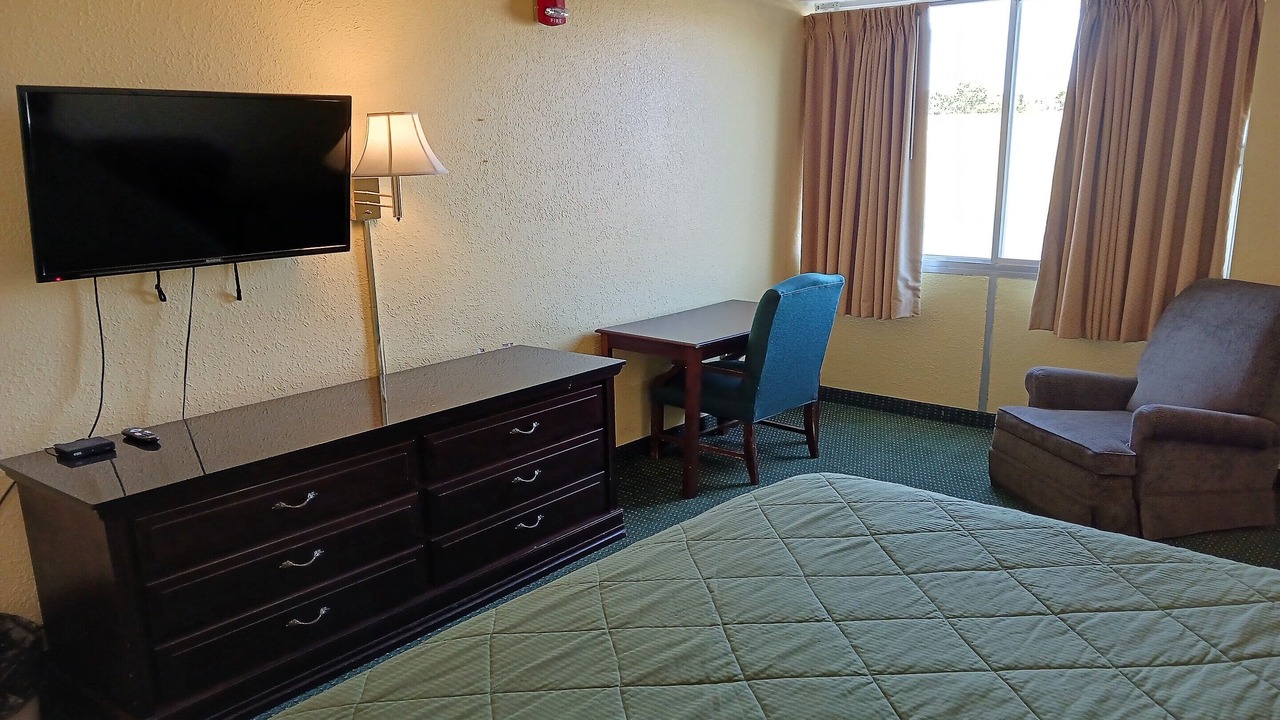 Photo of Bedroom in Junction City