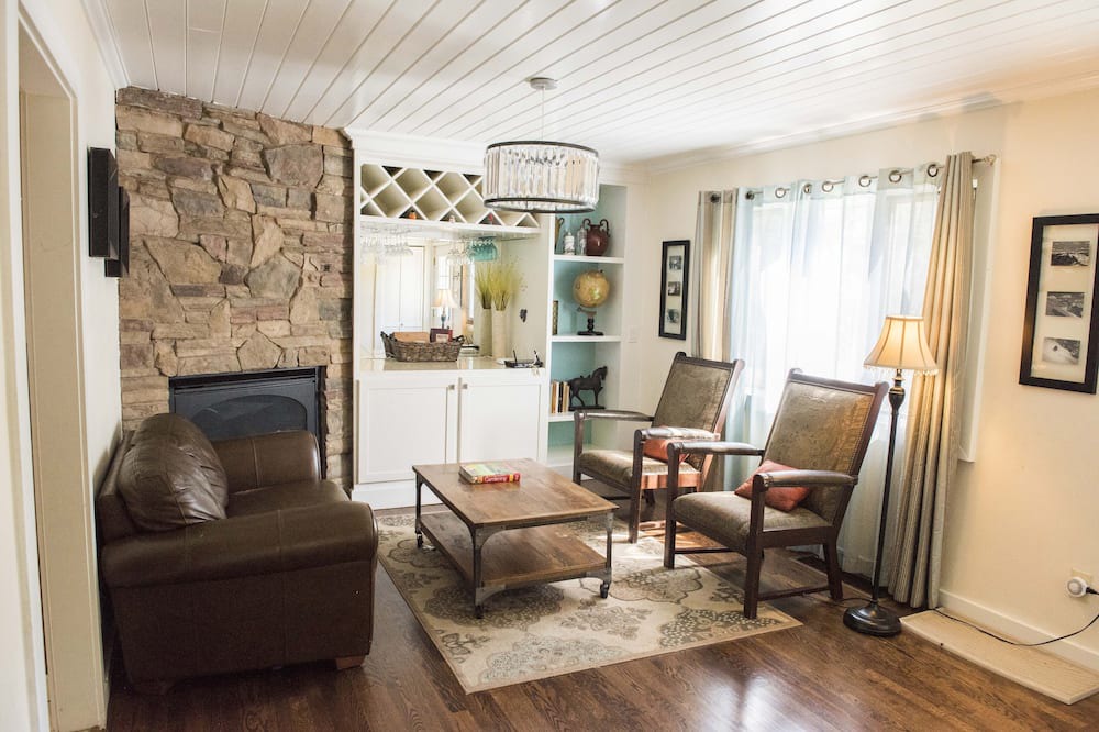 Photo of Livingroom in Panorama Heights