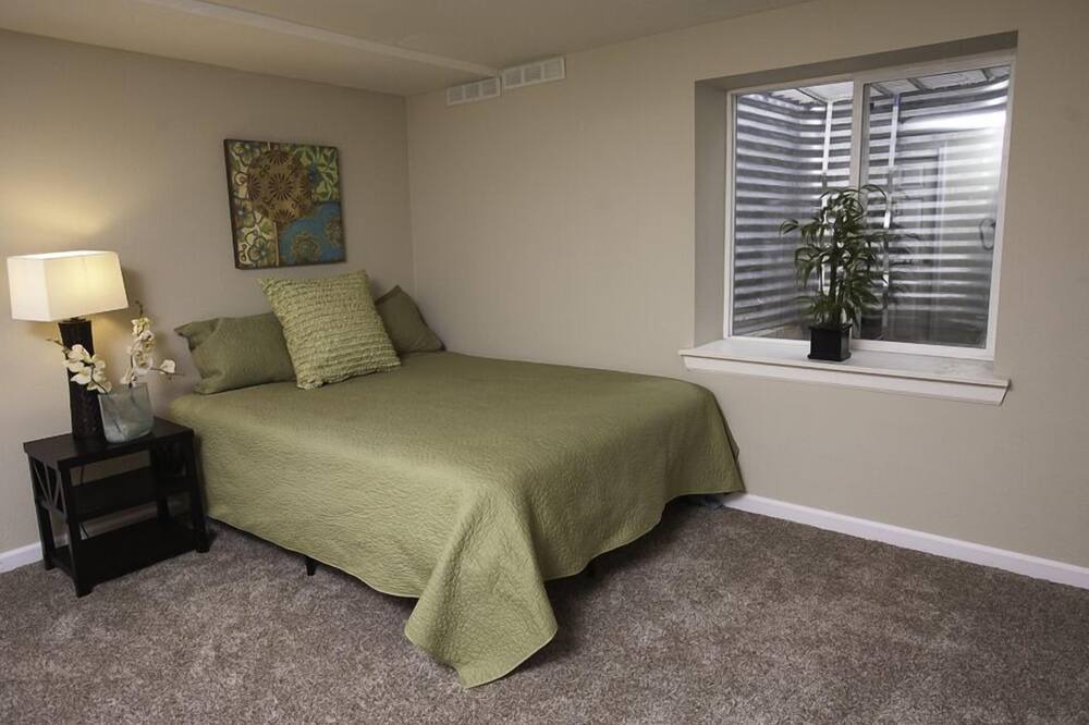 Photo of Bathroom in Green Meadows