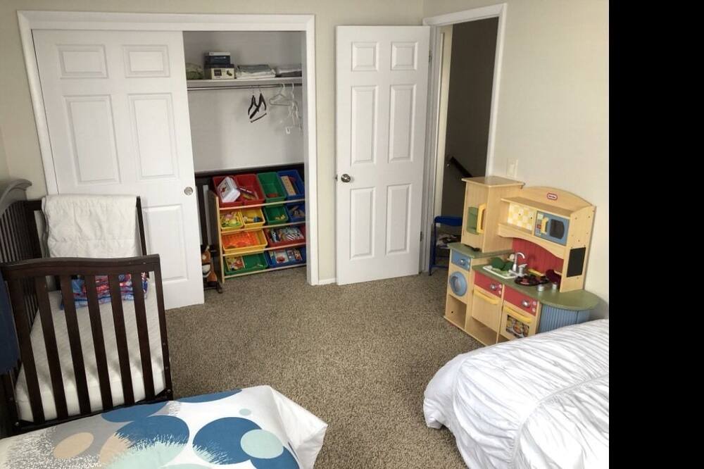 Photo of Bedroom in Aurora