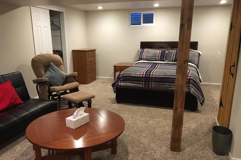 Photo of Bedroom in Aurora
