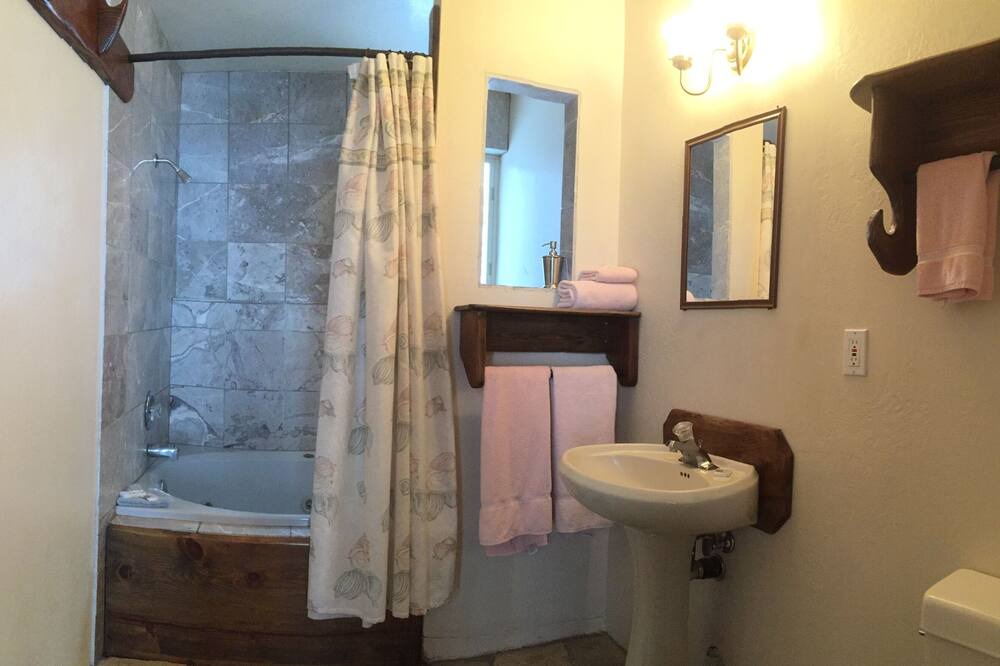 Photo of Bathroom in Salt Lake Mountain Resorts
