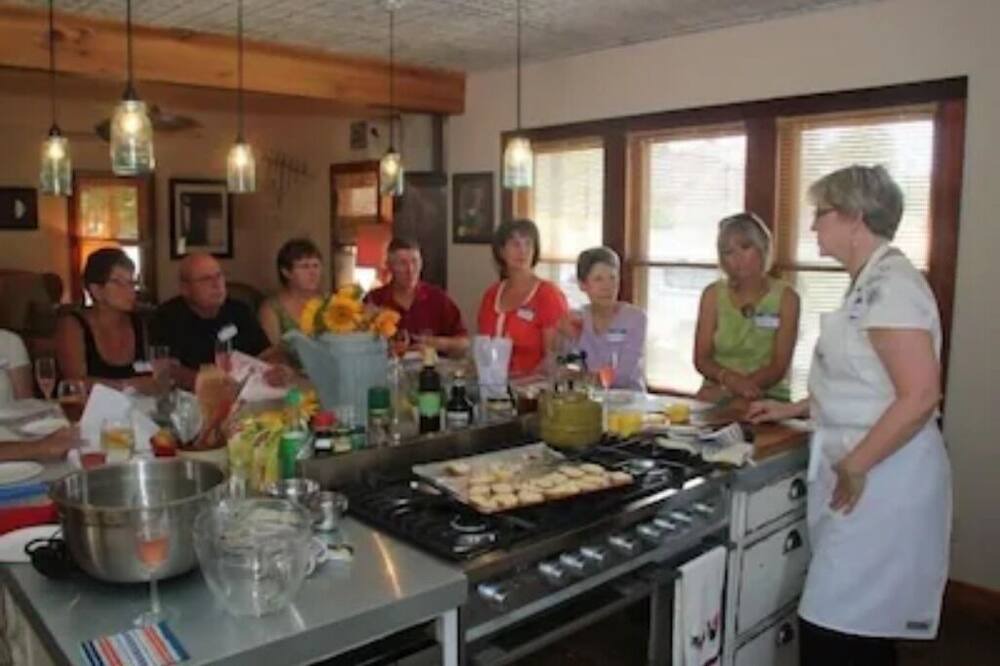 Photo of Others in Cottonwood Falls