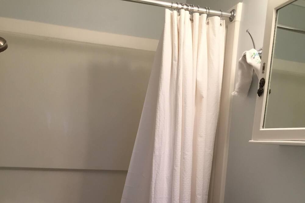 Photo of Bathroom in Rich Hill