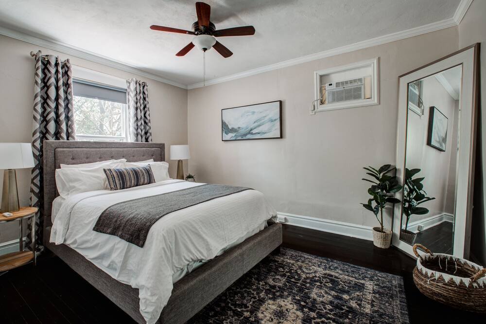 Photo of Bedroom in Southmoreland