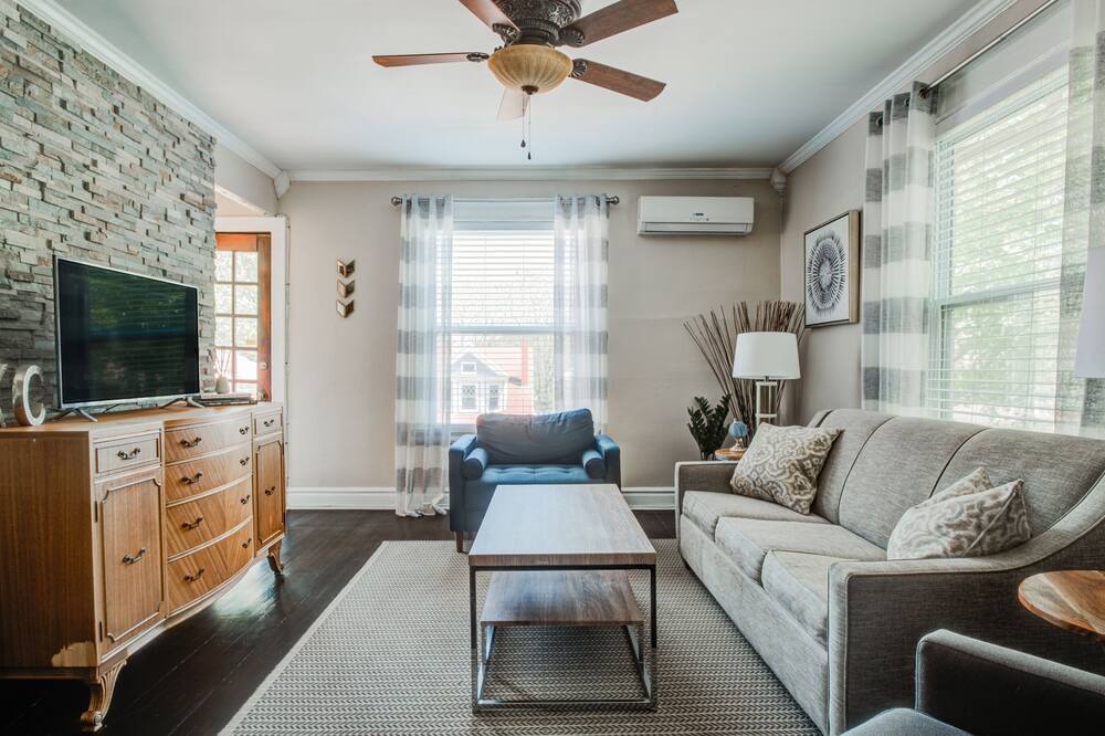 Photo of Bedroom in Southmoreland