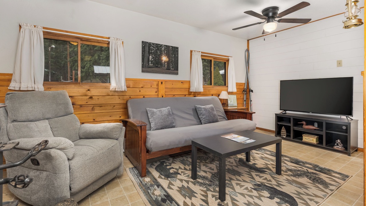 Photo of Livingroom in Bayfield