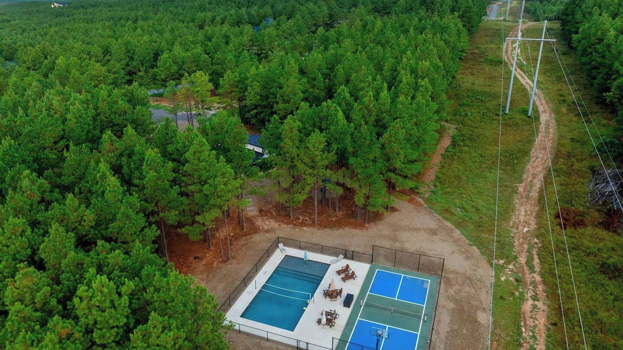 Photo of Outdoor in Pickens