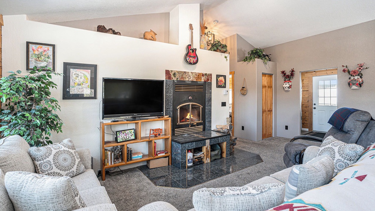 Photo of Livingroom in Saint Mary's