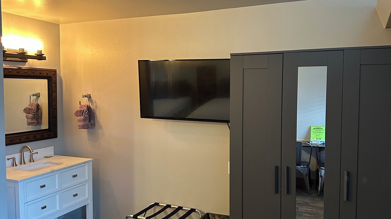 Photo of Bedroom in Estes Park