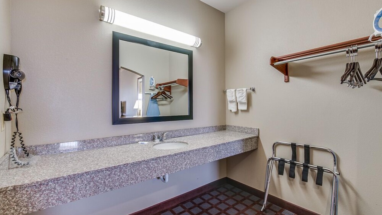 Photo of Bathroom in Cushing