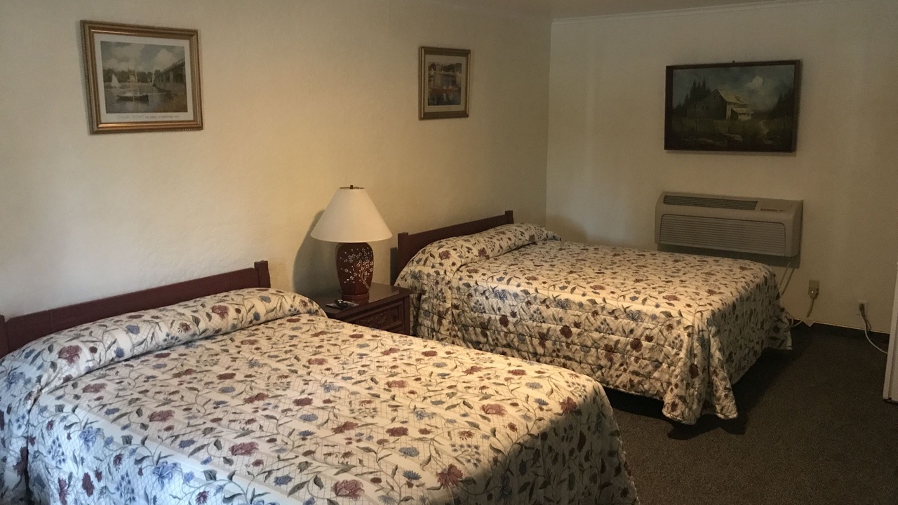 Photo of Bedroom in Pratt