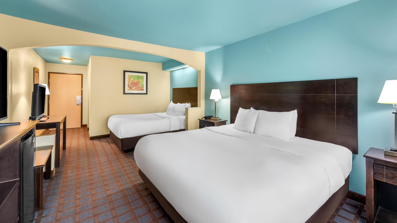 Photo of Bedroom in Blue Springs