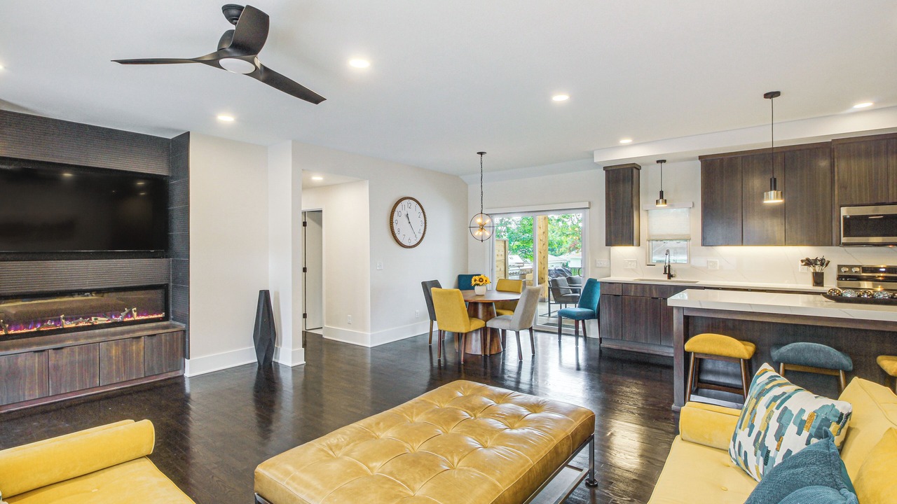 Photo of Livingroom in Lenexa