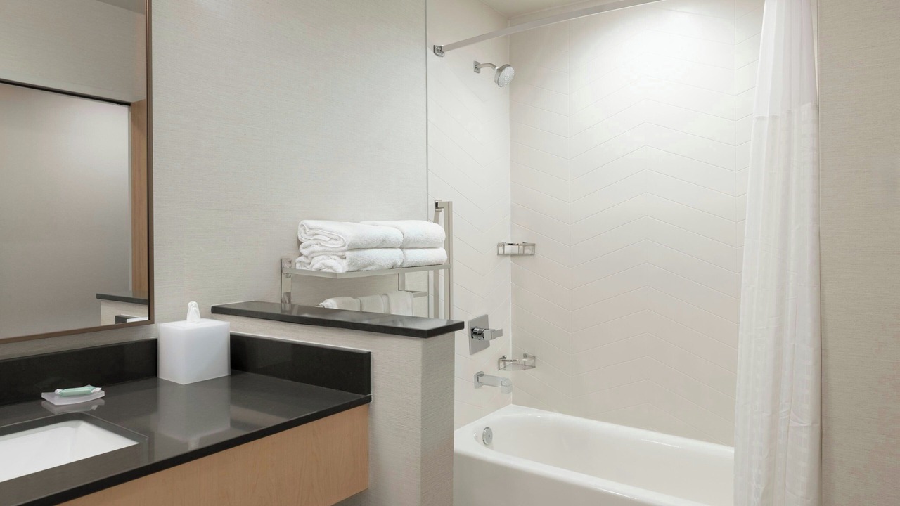 Photo of Bathroom in I-435 West KC-KS