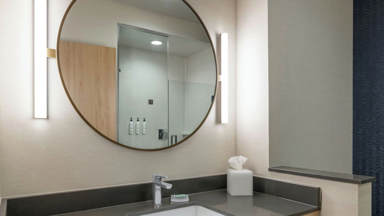 Photo of Bathroom in I-435 West KC-KS