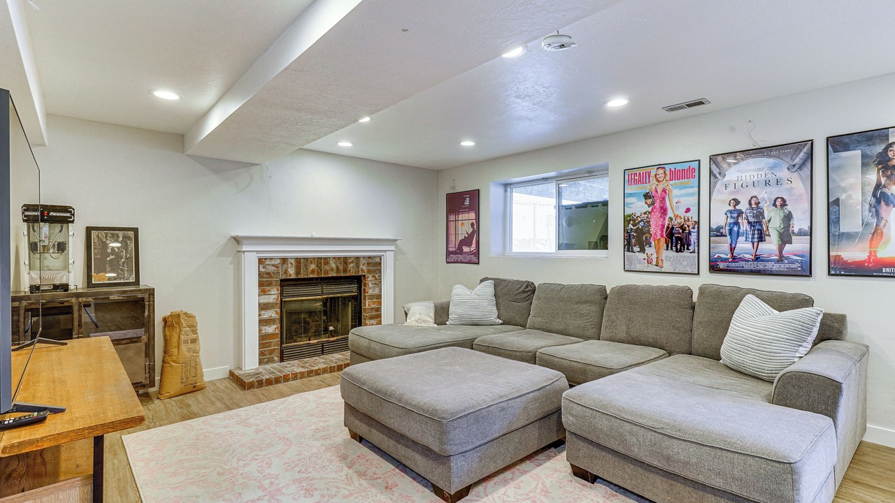Photo of Livingroom in Centerville