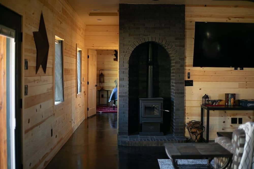 Photo of Livingroom in Hildale