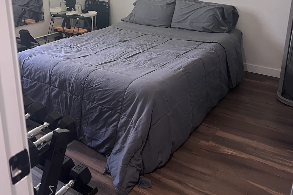 Photo of Bedroom in Bel-air Heights