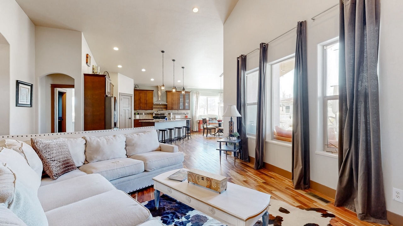 Photo of Livingroom in Montrose