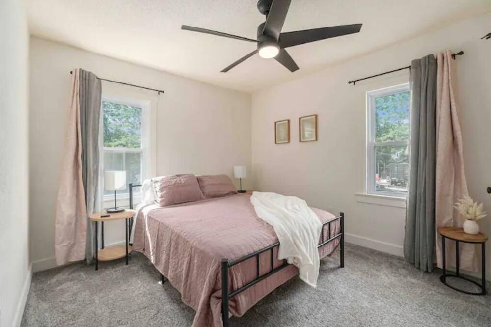Photo of Bedroom in Grandview