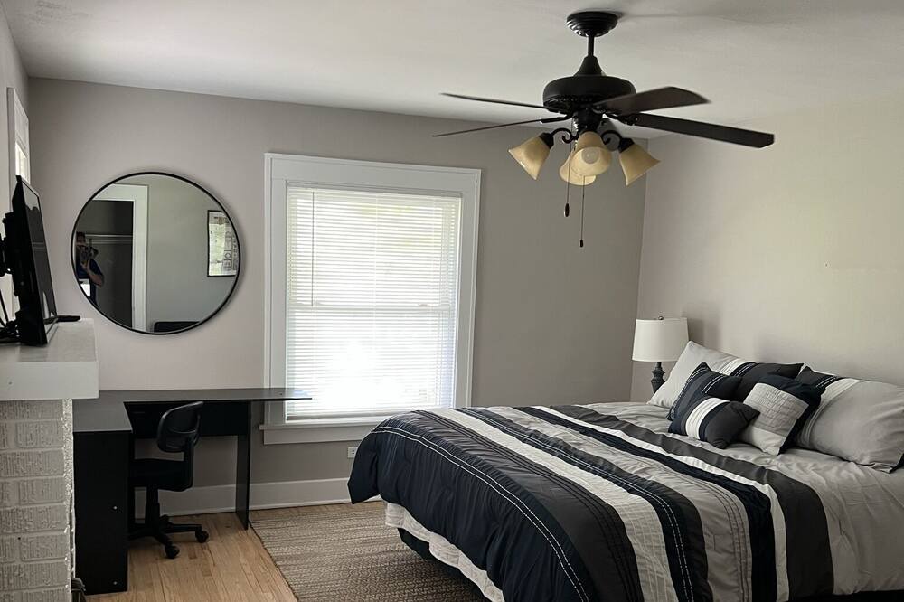 Photo of Bedroom in College Hill