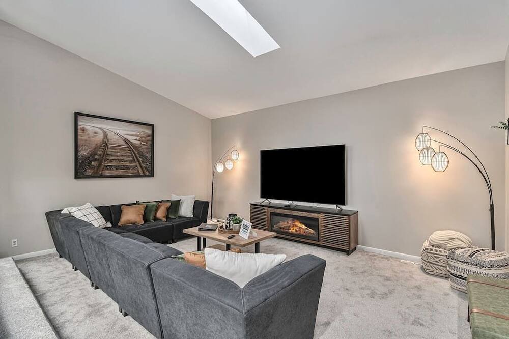 Photo of Bedroom in Council Bluffs