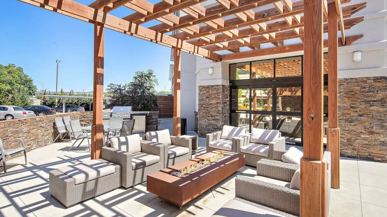 Photo of Patio Balcony in Prairie Village