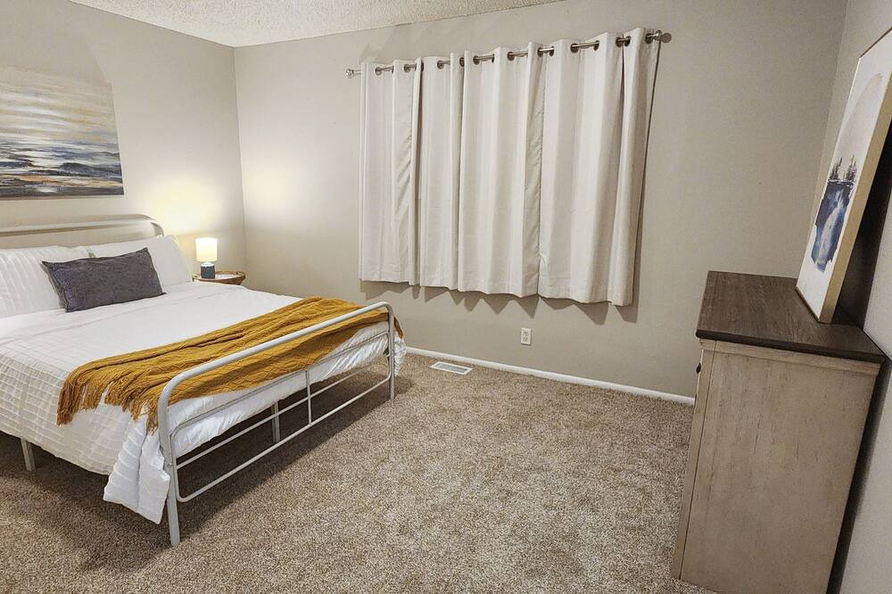 Photo of Bedroom in Vernal