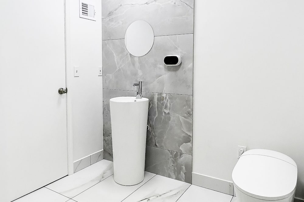 Photo of Bathroom in Overland Park