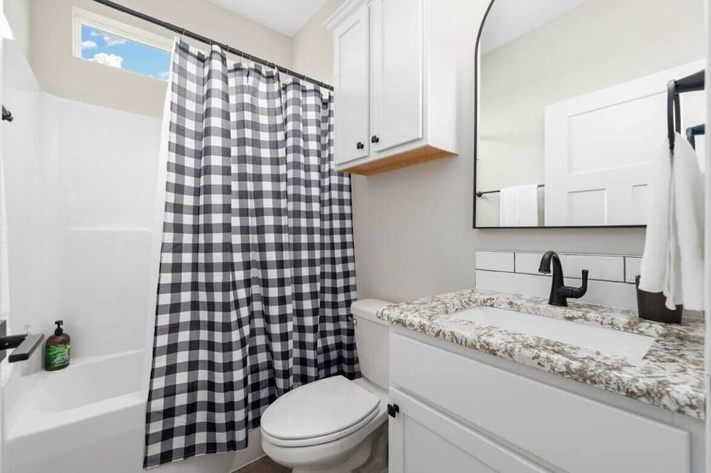Photo of Bathroom in El Dorado
