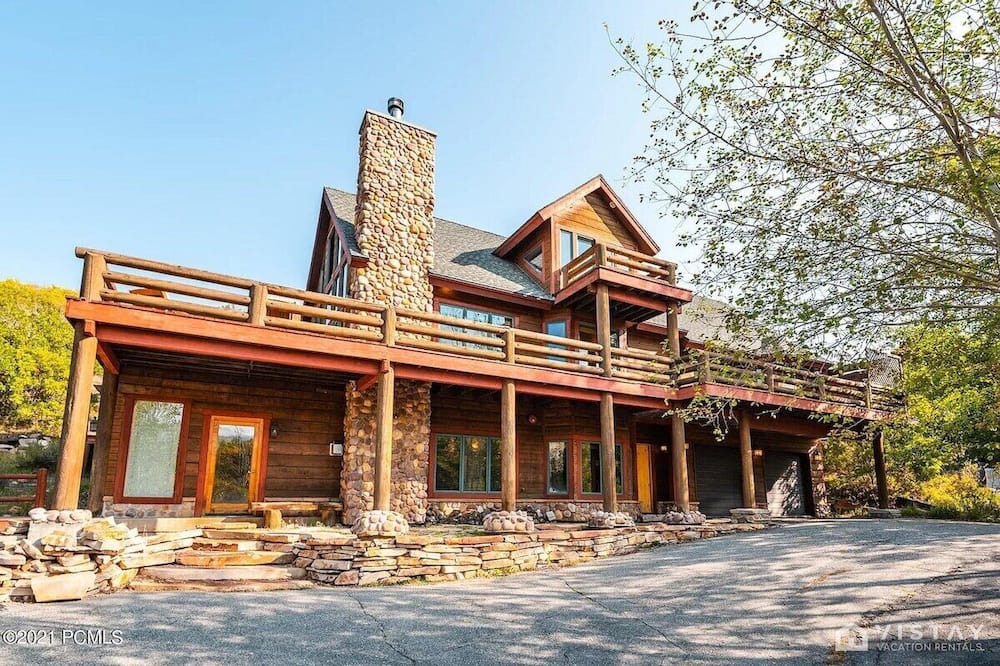 Photo of Outdoor in Aerie