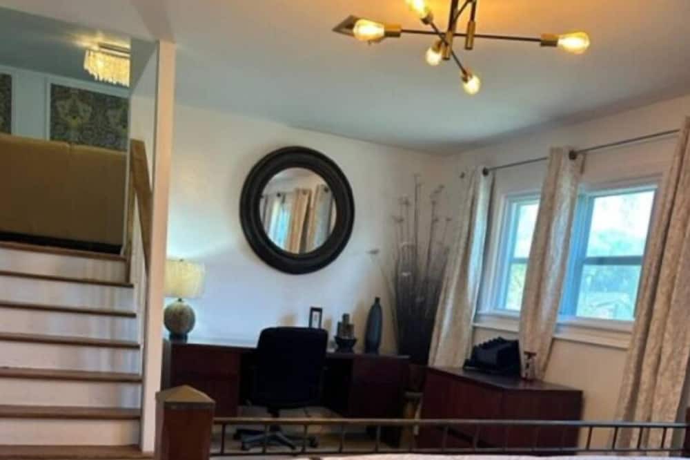 Photo of Bedroom in Bel Aire