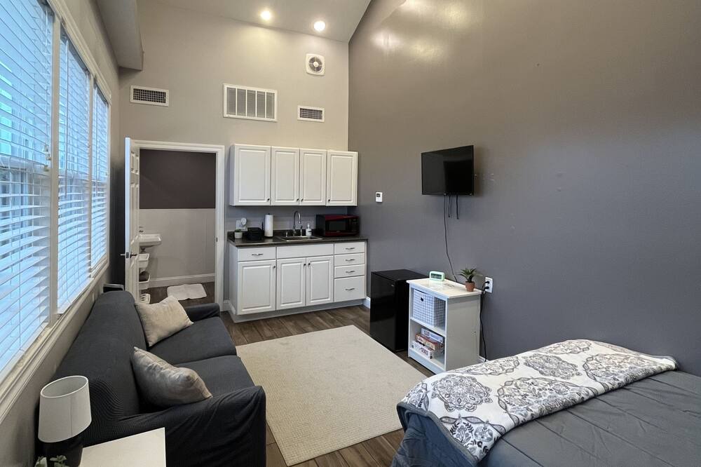 Photo of Bedroom in Salina
